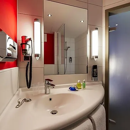 Ibis Ost Szálloda 4*
